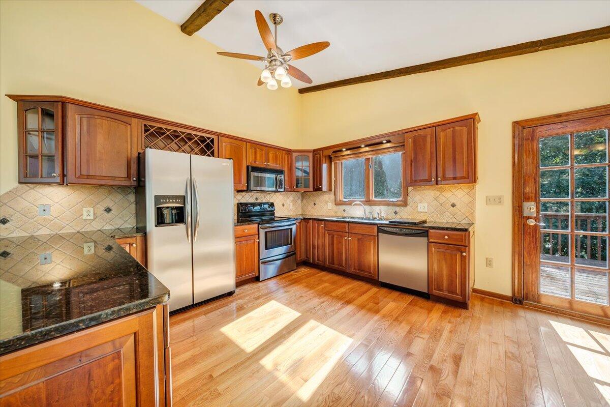 2633 Summit Ridge Road Northeast Roanoke, VA 24012 - Photo 12 of 38 12-MIB07700