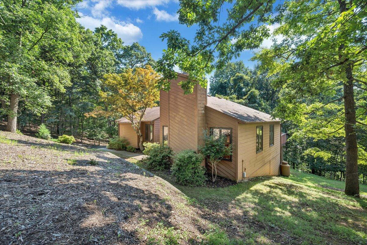 2633 Summit Ridge Road Northeast Roanoke, VA 24012 - Photo 31 of 38 31-MIB07757
