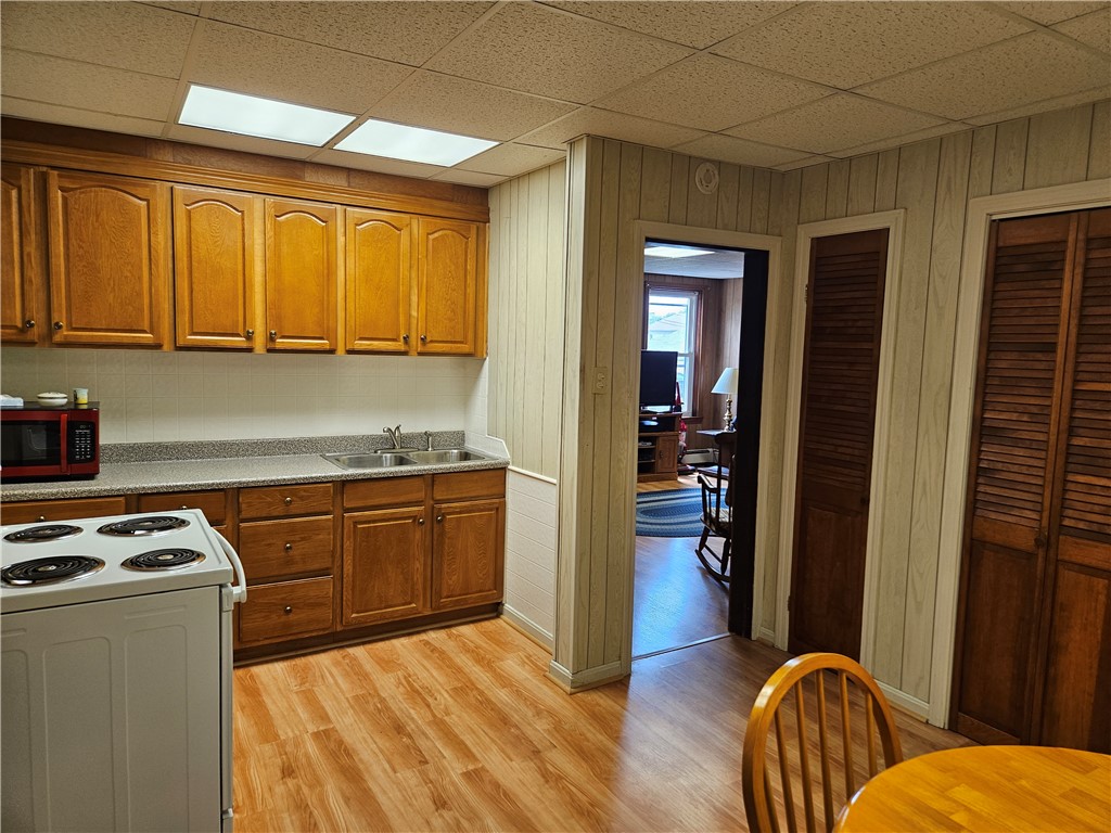 63 Fulton Street Woonsocket, RI 02895 - Photo 21 of 33
