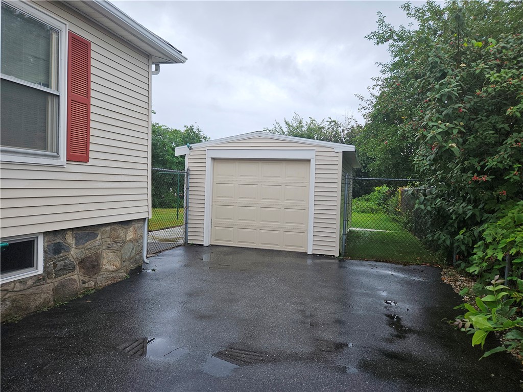 63 Fulton Street Woonsocket, RI 02895 - Photo 3 of 33