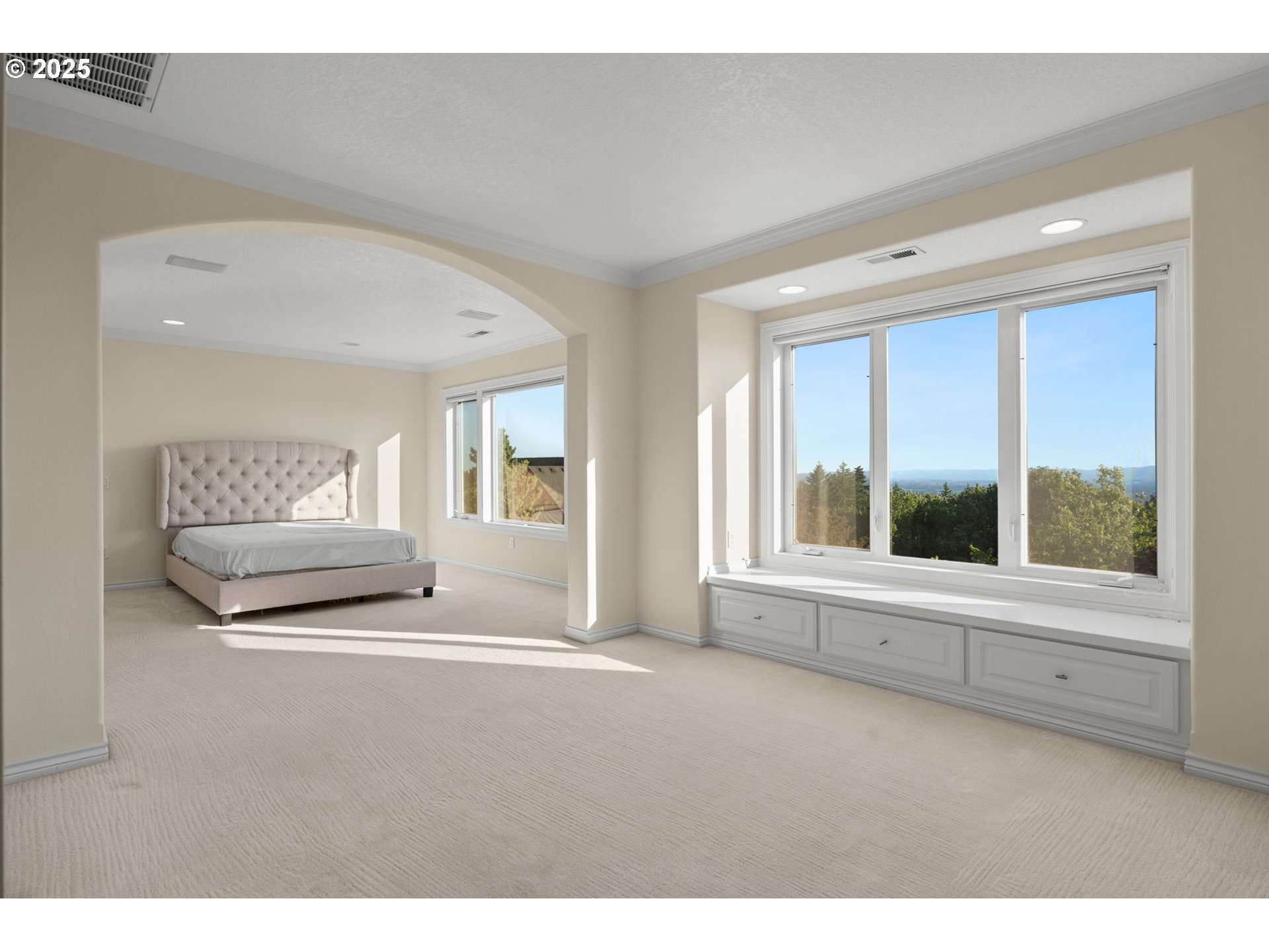 14405 Northwest Valley View Lane Portland, OR 97231 - Photo 28 of 48 Bedroom, Owner's Suite
