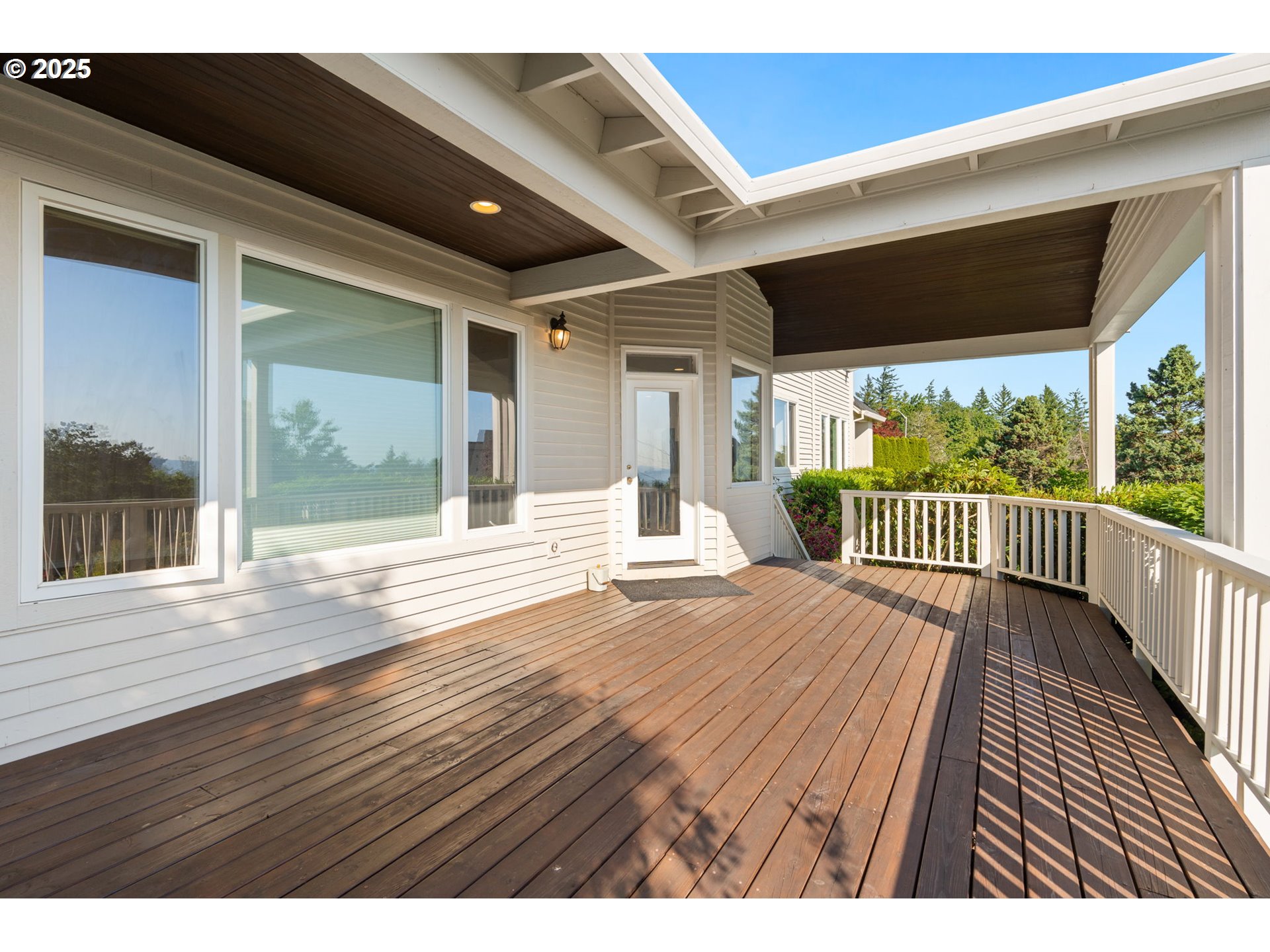 14405 Northwest Valley View Lane Portland, OR 97231 - Photo 33 of 48 Deck
