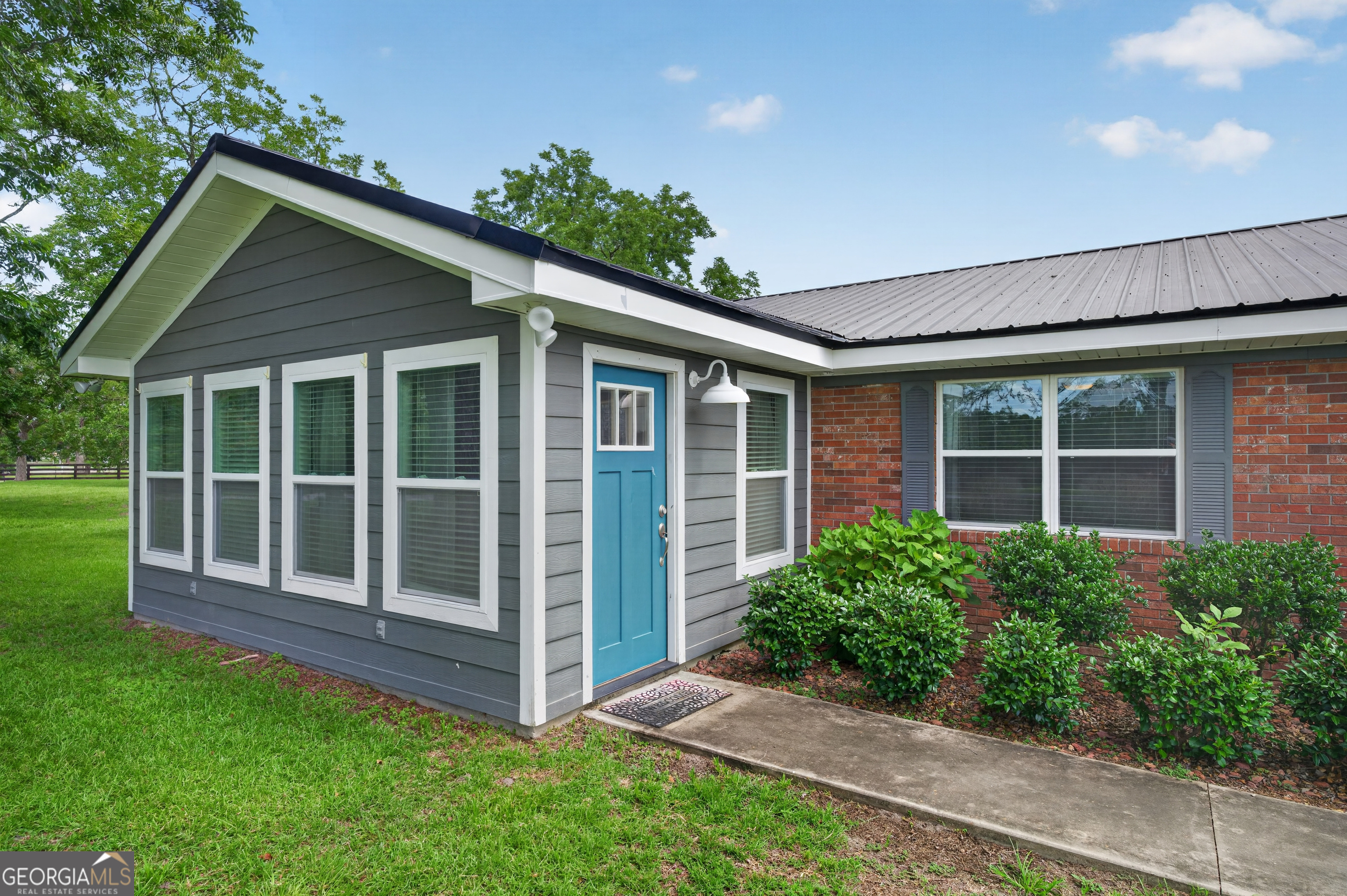 5349 Johnson Place Waycross, GA 31503 - Photo 3 of 46