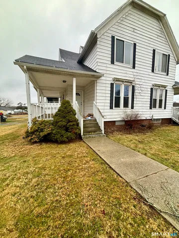 $2,400 | 411 Main Street, Unit 1, Cromwell, CT 06416