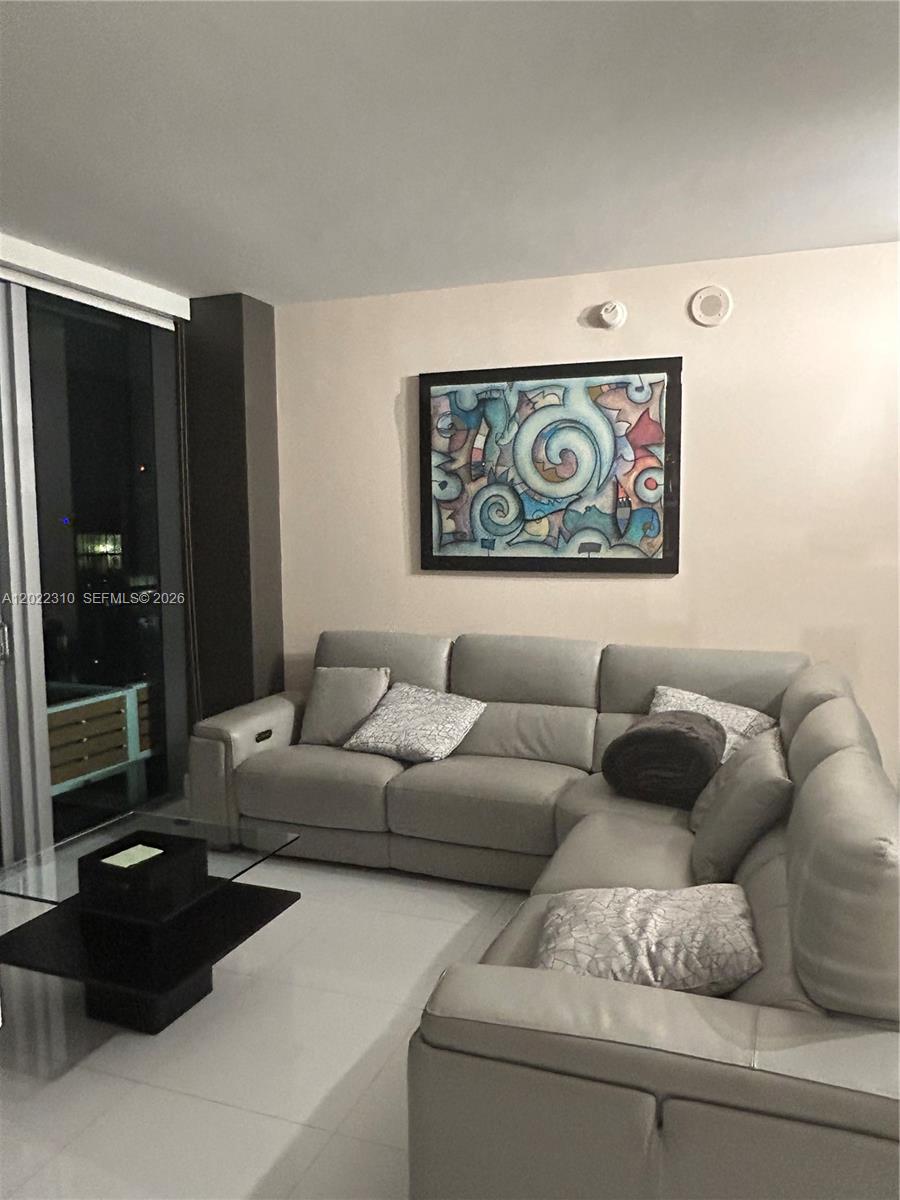 92 Southwest 3rd Street, Unit 3703 Miami, FL 33130 - Photo 13 of 24