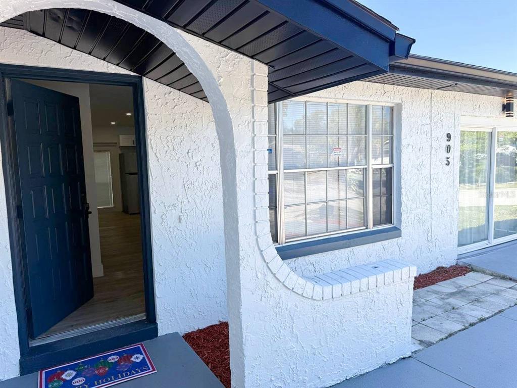 905 Spring Creek Drive Ocoee, FL 34761 - Photo 8 of 43 a bathroom with a tub and shower
