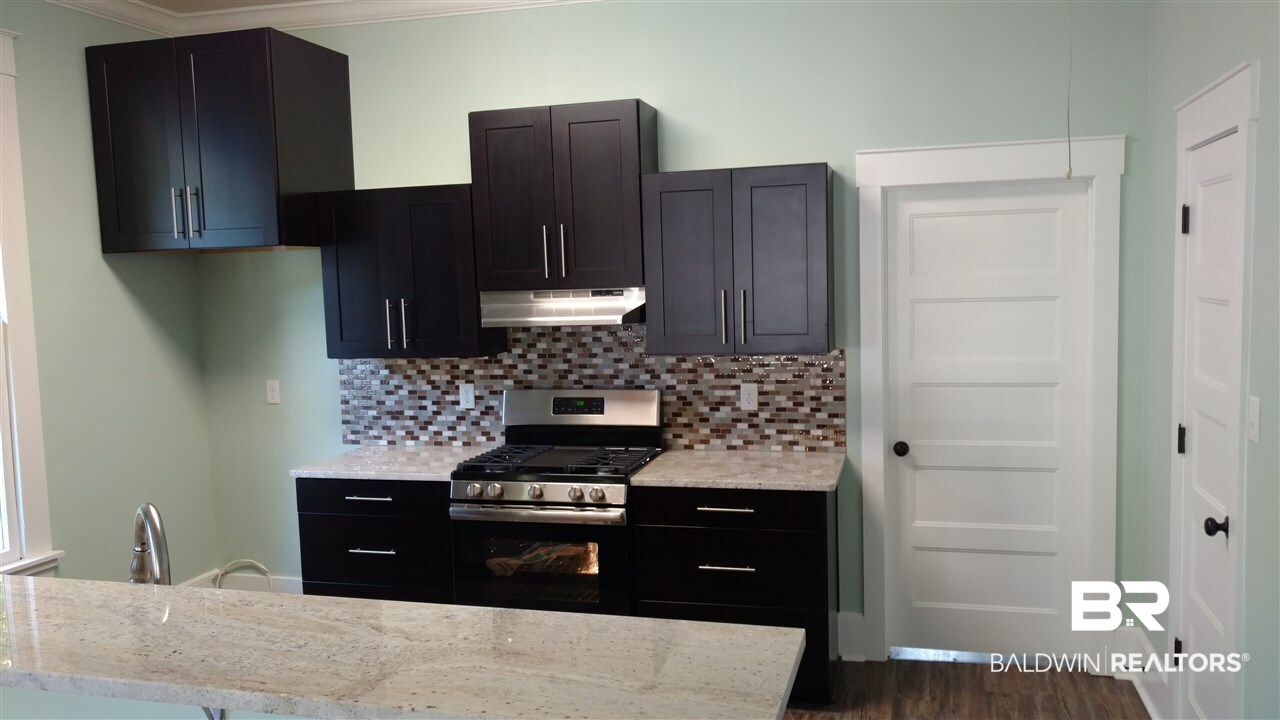 117 Parker Street Mobile, AL 36604 - Photo 6 of 22
