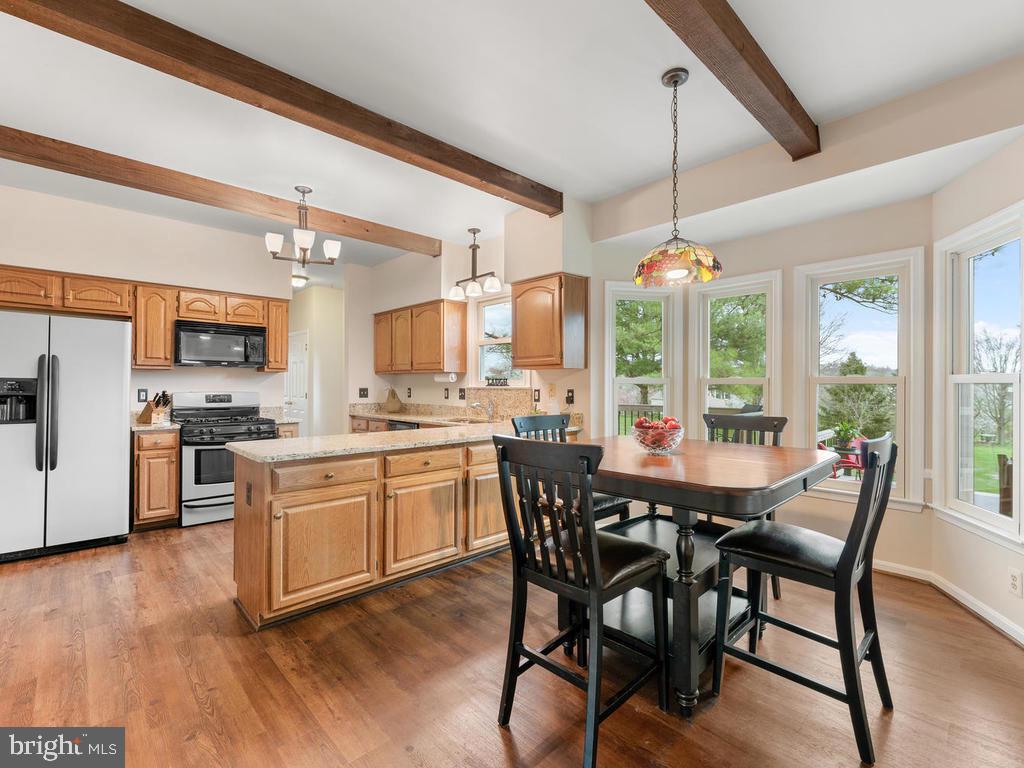 9113 Huntmaster Road Laytonsville, MD 20882 - Photo 24 of 66 Breakfast Room