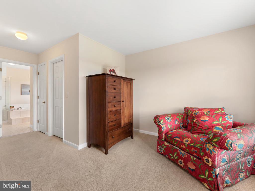 9113 Huntmaster Road Laytonsville, MD 20882 - Photo 35 of 66 Sitting Room off Master Bedroom