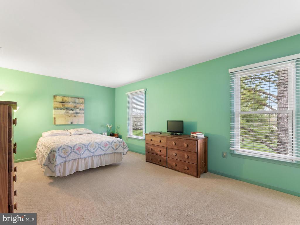 9113 Huntmaster Road Laytonsville, MD 20882 - Photo 39 of 66 Bedroom 3