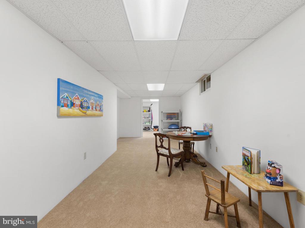 9113 Huntmaster Road Laytonsville, MD 20882 - Photo 48 of 66 Game room