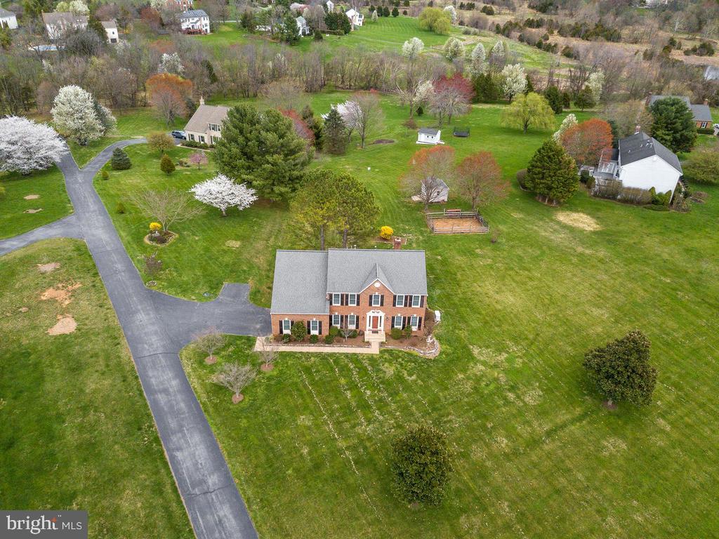 9113 Huntmaster Road Laytonsville, MD 20882 - Photo 7 of 66 Gallery Image 7