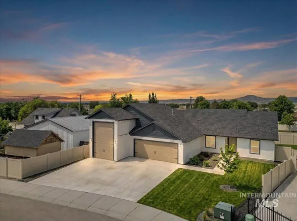 $483,000 | 2508 East Crooked Creek Street, Emmett, ID 83617