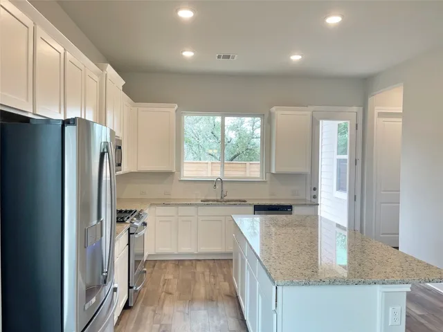 $2,095 | 141 Spangle Way, Kyle, TX 78640