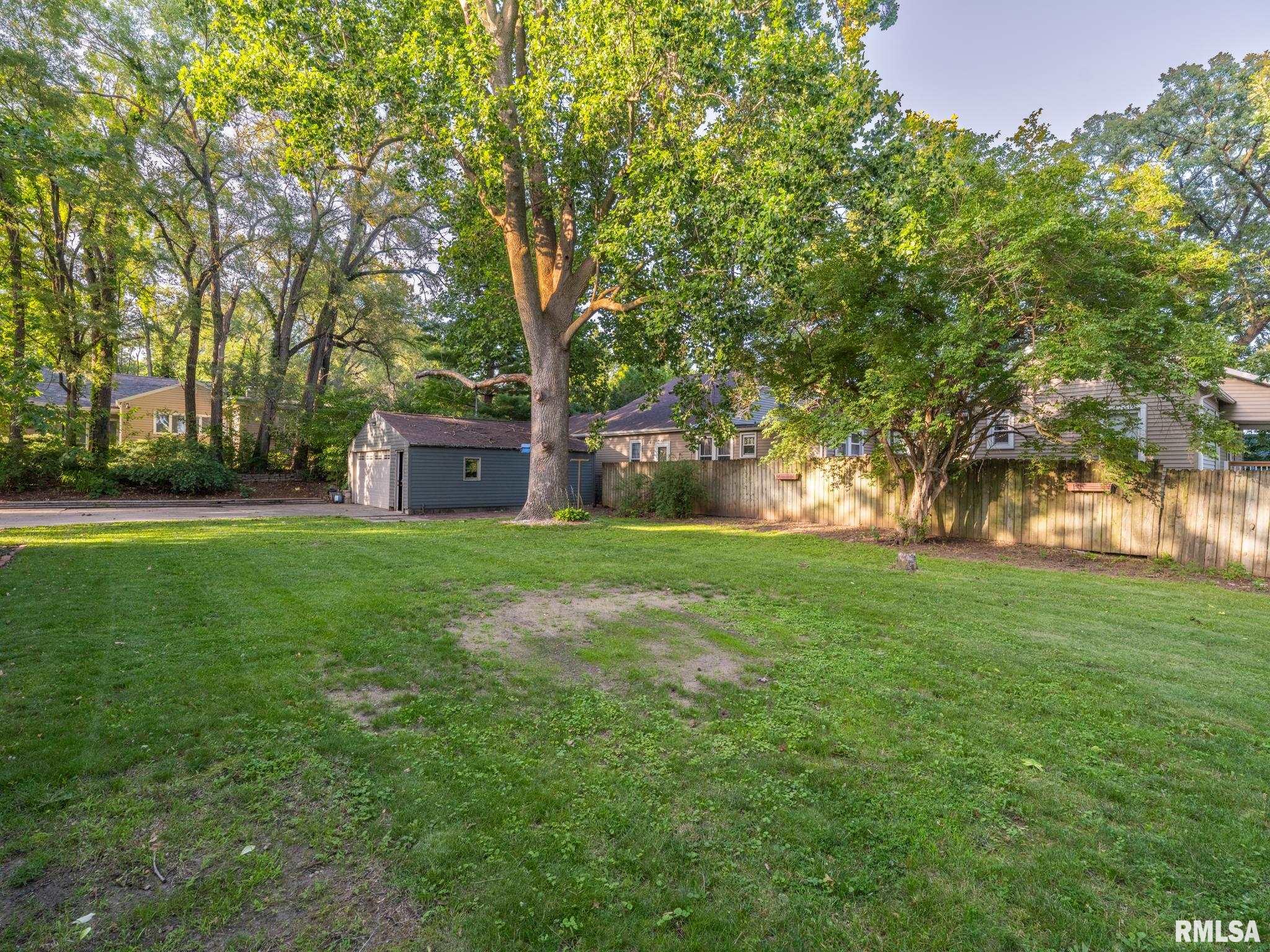 399 West Walnut Street Canton, IL 61520 - Photo 7 of 34