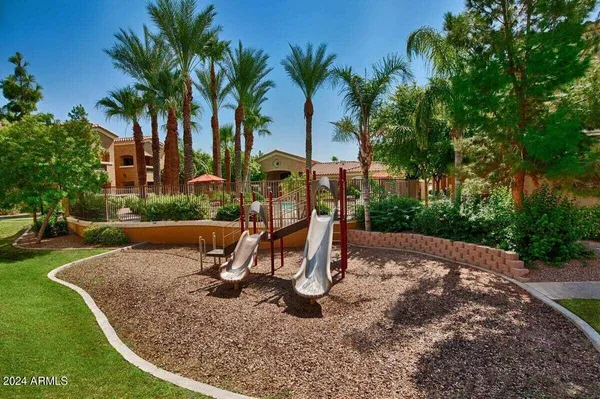 $1,285 | 16682 North West-Point Parkway, Unit 1, Surprise, AZ 85374