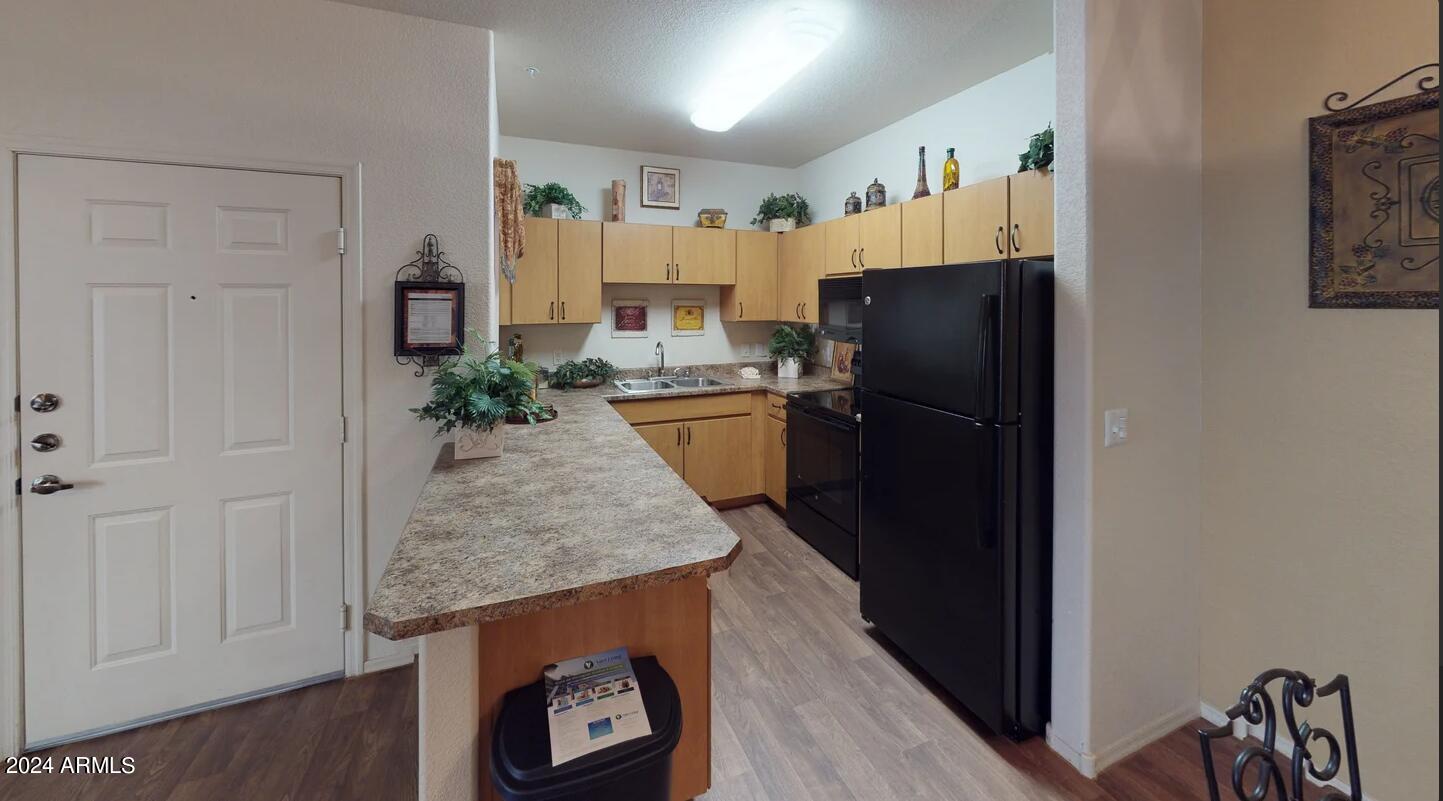 16682 North West-Point Parkway, Unit 1 Surprise, AZ 85374 - Photo 6 of 14 Kitchen