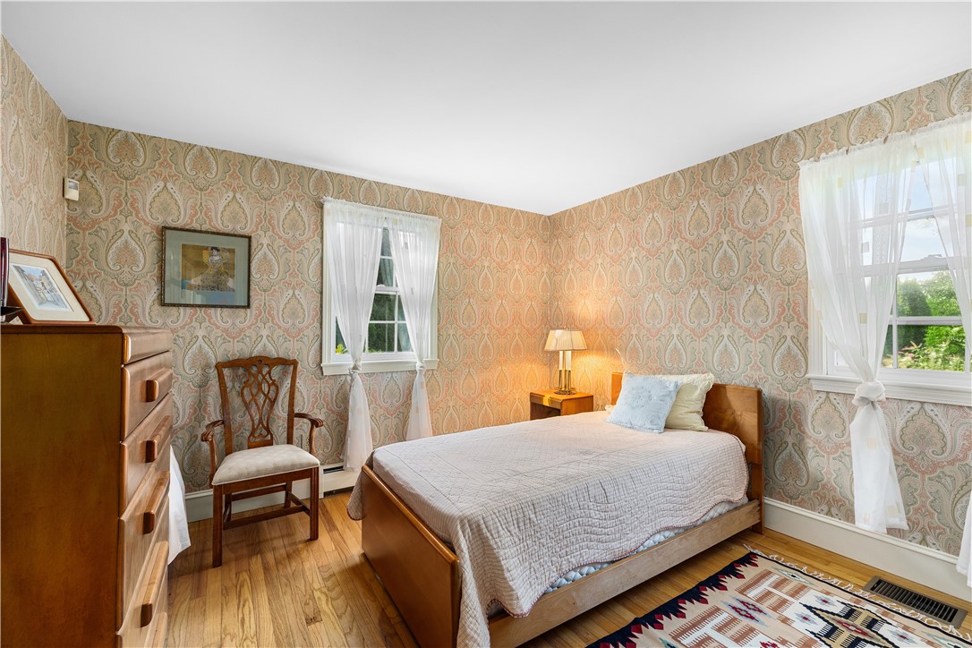 25 Carey Lane Little Compton, RI 02837 - Photo 15 of 49 First level bedroom