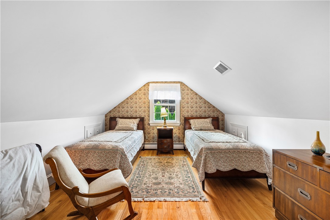 25 Carey Lane Little Compton, RI 02837 - Photo 23 of 49 2nd Level Larger Bedroom
