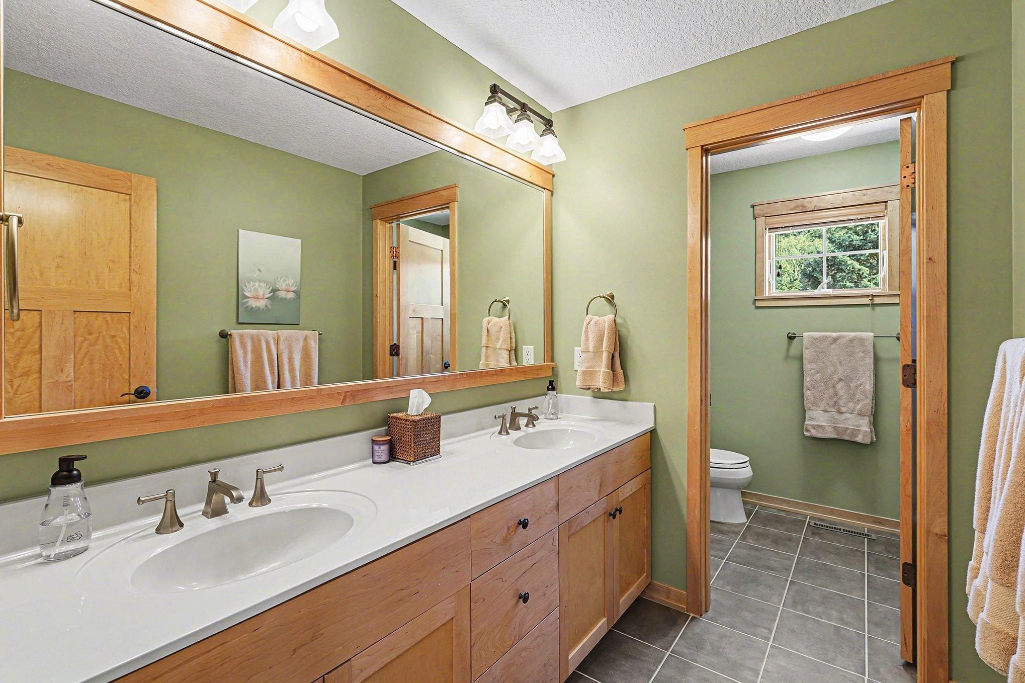 1520 Bridgewater Road Golden Valley, MN 55422 - Photo 29 of 54