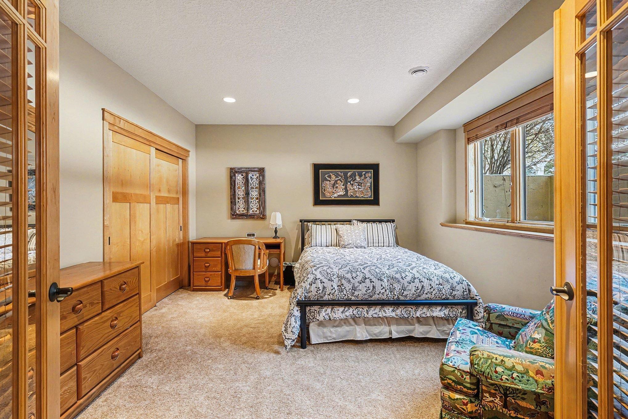 1520 Bridgewater Road Golden Valley, MN 55422 - Photo 37 of 54