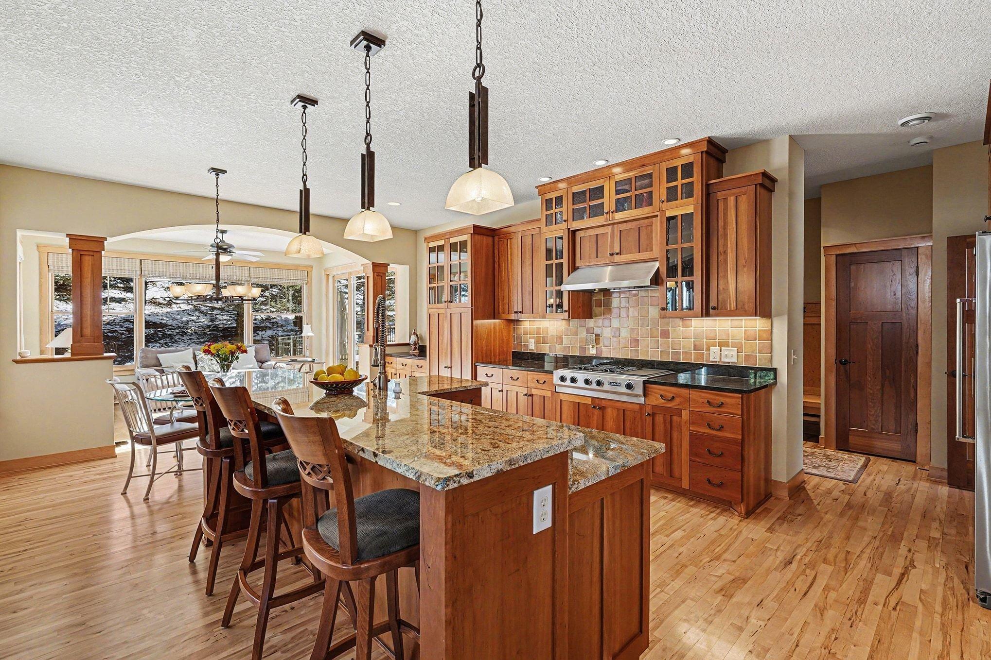 1520 Bridgewater Road Golden Valley, MN 55422 - Photo 8 of 54