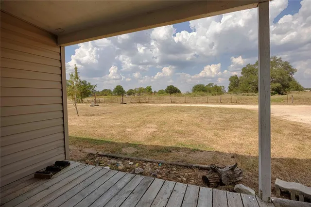 $324,999 | 371 County Road 146, Hallettsville, TX 77964