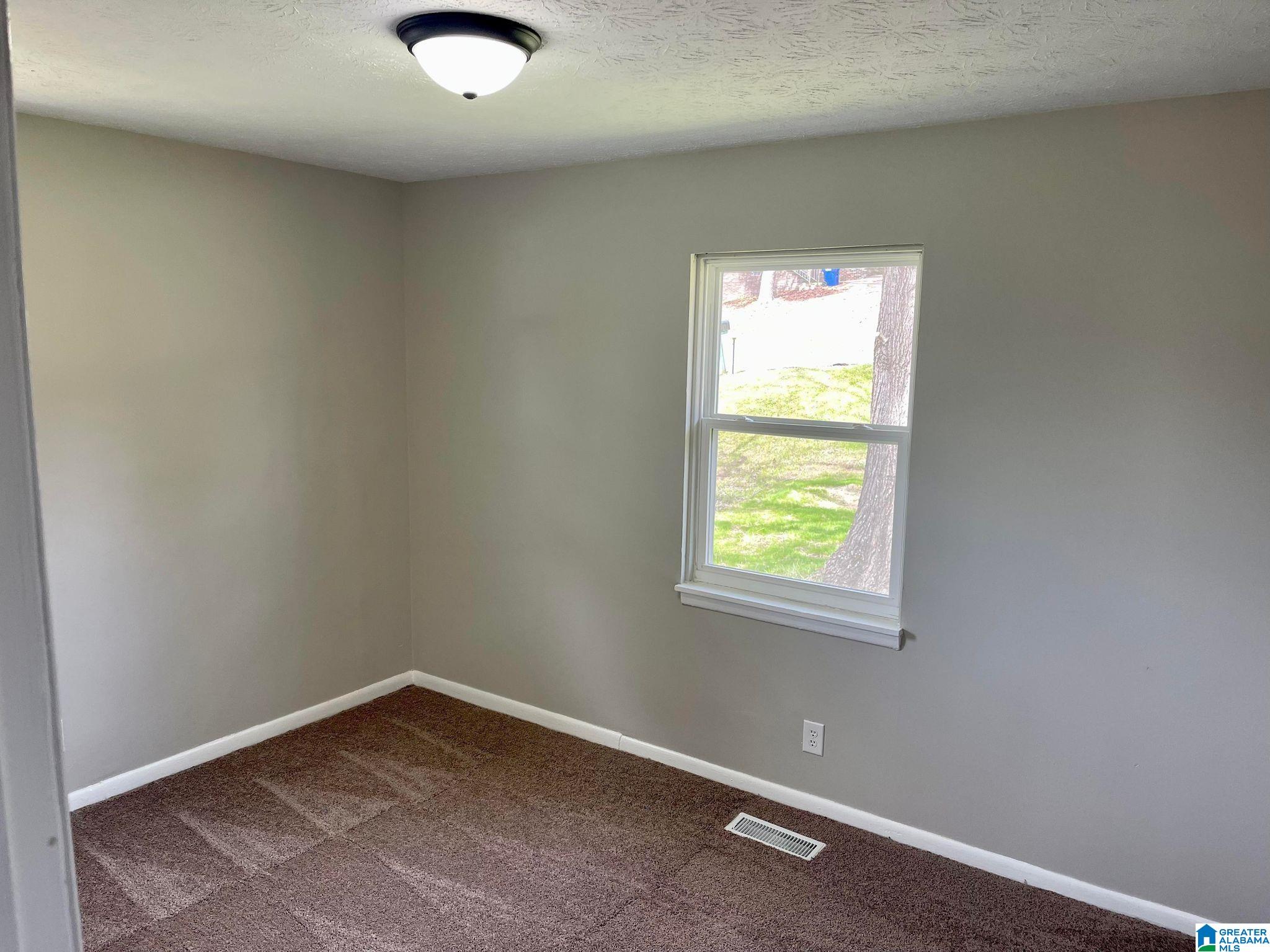 204 Brenda Road Anniston, AL 36206 - Photo 10 of 16