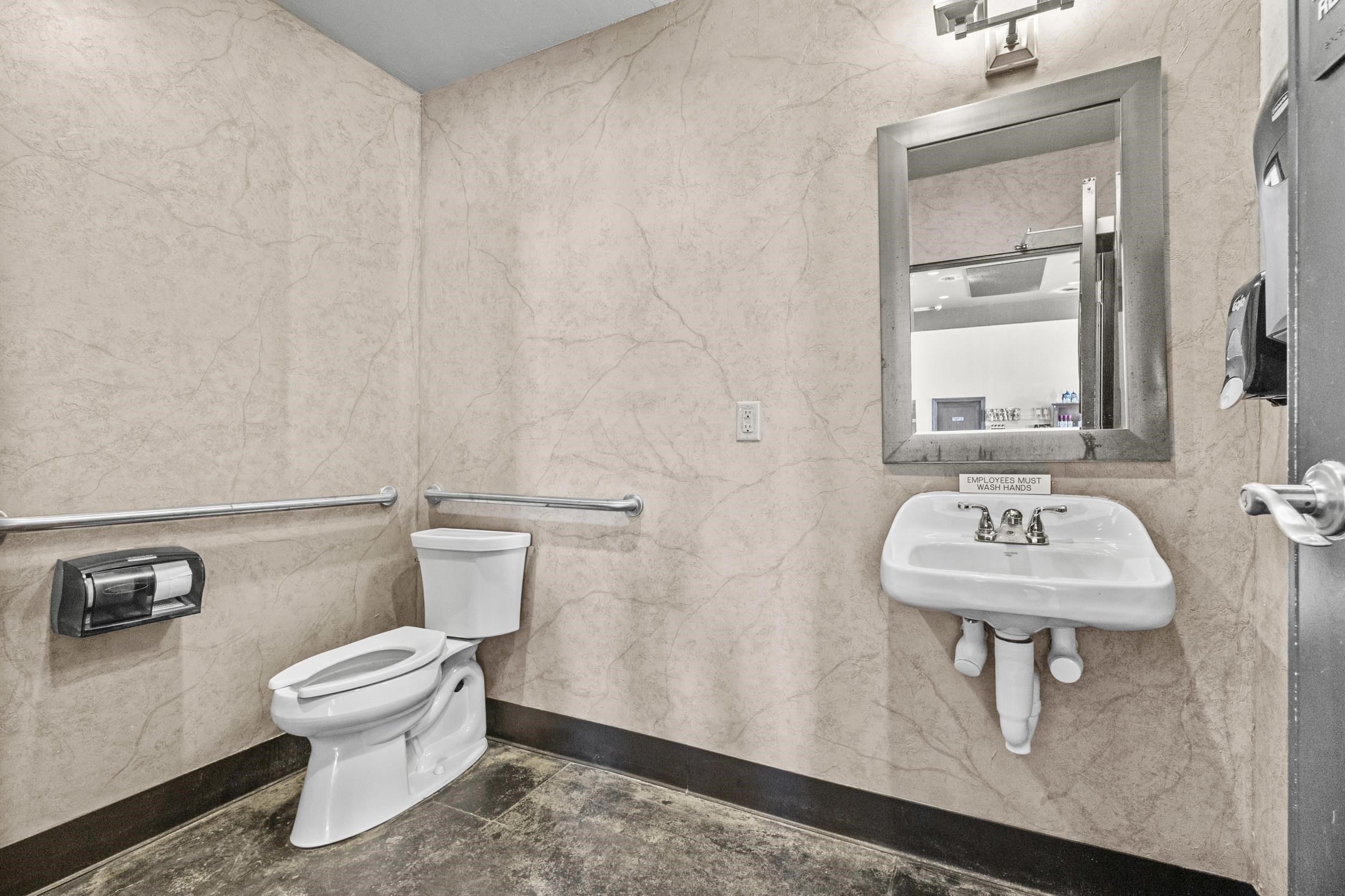 N2185 Sleepy Hollow Road Kewaunee, WI 54216 - Photo 13 of 44