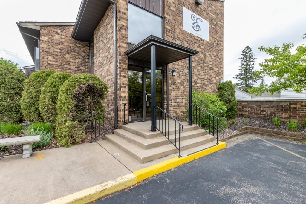 1212 Grand Avenue, Unit 31 Wausau, WI 54403 - Photo 2 of 33