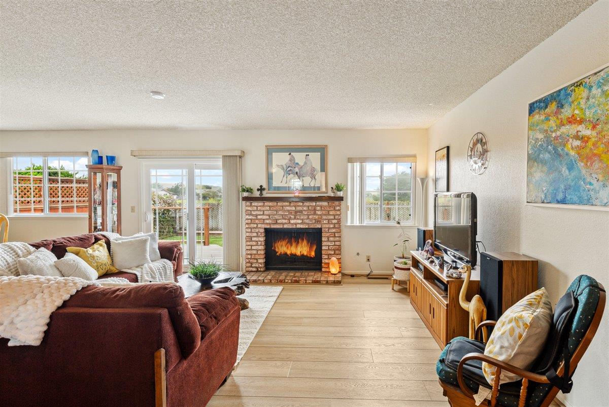 3127 Lake Drive Marina, CA 93933 - Photo 11 of 52