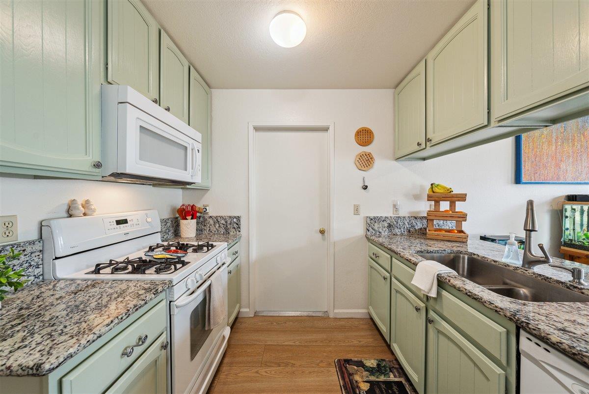 3127 Lake Drive Marina, CA 93933 - Photo 20 of 52