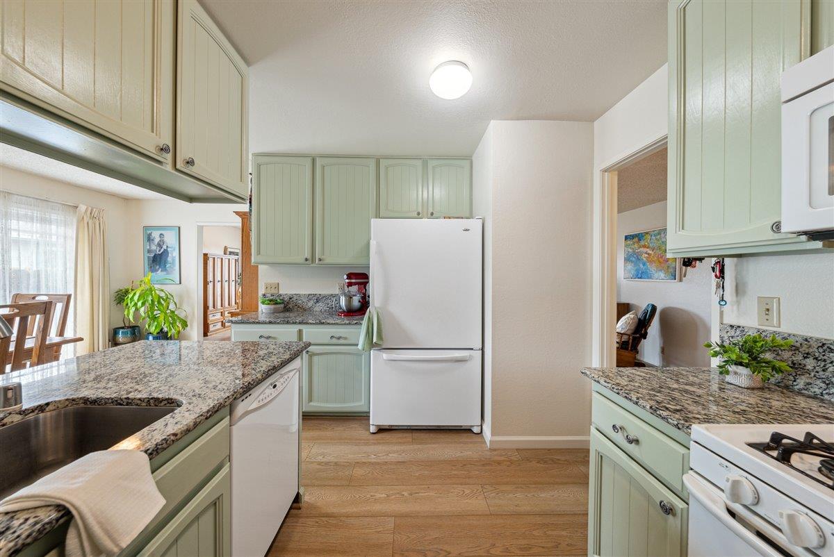 3127 Lake Drive Marina, CA 93933 - Photo 21 of 52