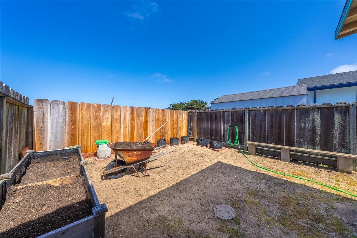 3127 Lake Drive Marina, CA 93933 - Photo 43 of 52