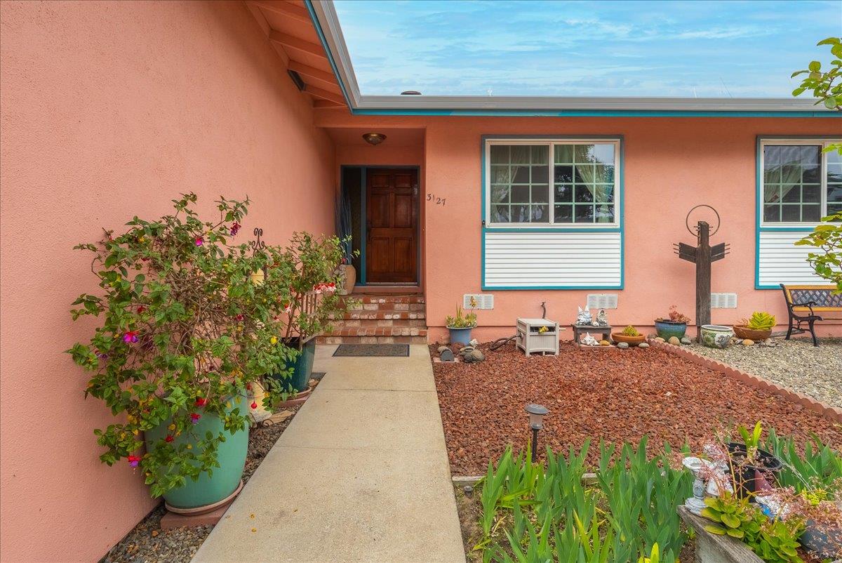 3127 Lake Drive Marina, CA 93933 - Photo 6 of 52