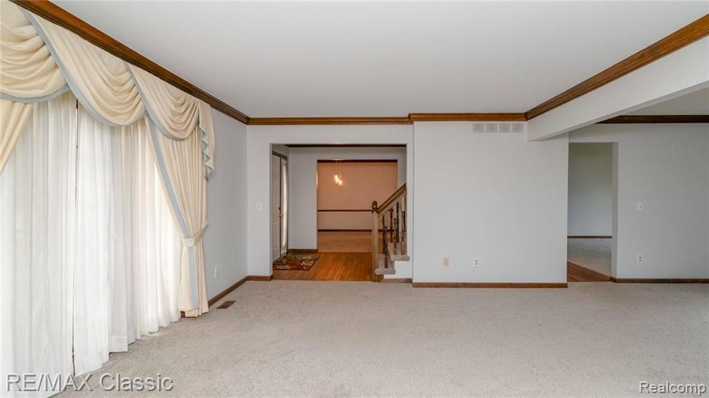 688 Sunlight Drive Rochester Hills, MI 48309 - Photo 11 of 63
