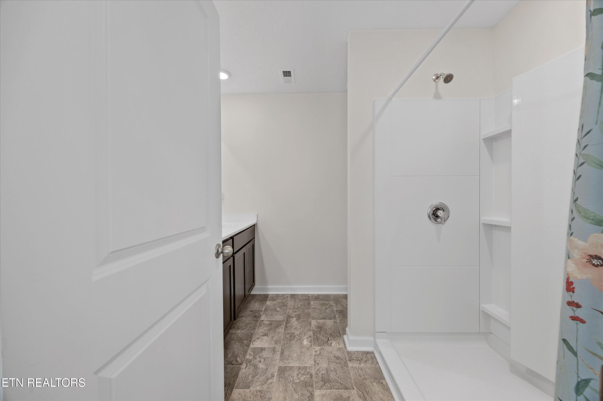 248 Belle Court Talbott, TN 37877 - Photo 24 of 36 a view of bathroom