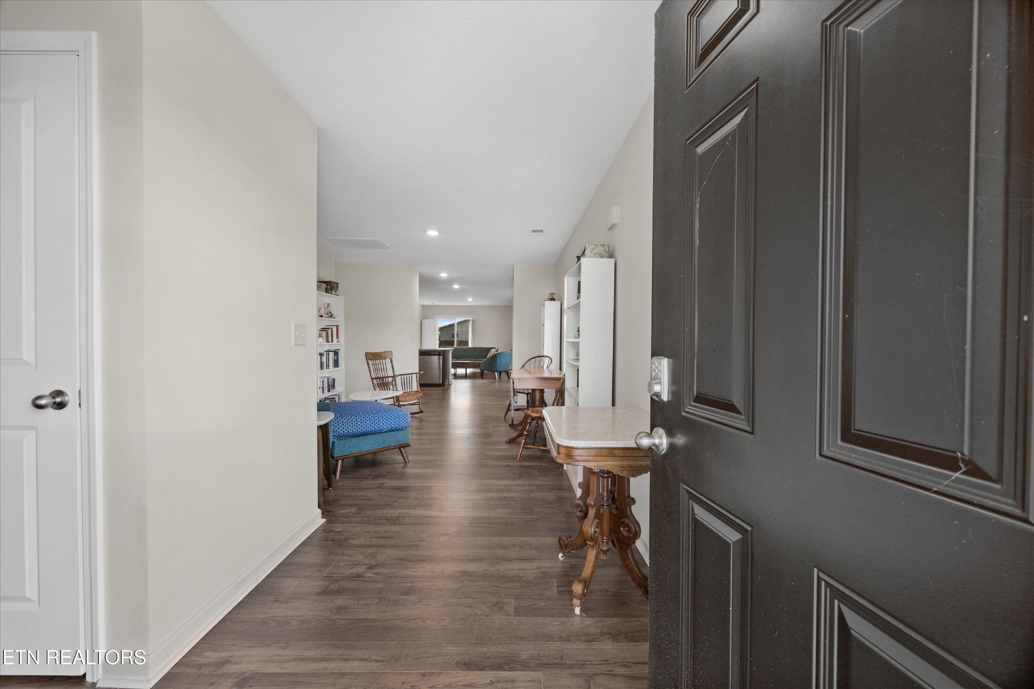 248 Belle Court Talbott, TN 37877 - Photo 4 of 36 a view of a hallway with seating area