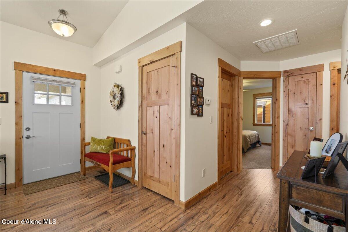 7881 West Kayak Court Rathdrum, ID 83858 - Photo 6 of 42 06-Foyer