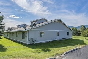 542 South Summit Street Colville, WA 99114 - Photo 5 of 10 a view of a house with a yard