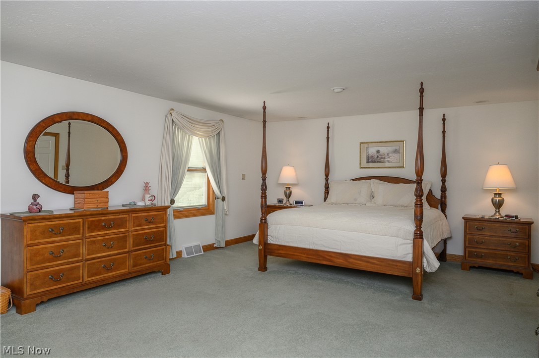 2371 Sunnybrook Road Mogadore, OH 44260 - Photo 17 of 26 View of carpeted bedroom