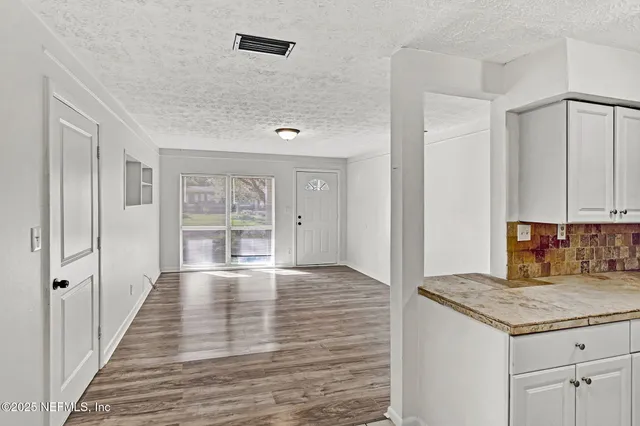 $214,900 | 6453 Burgundy Road South, Jacksonville, FL 32210