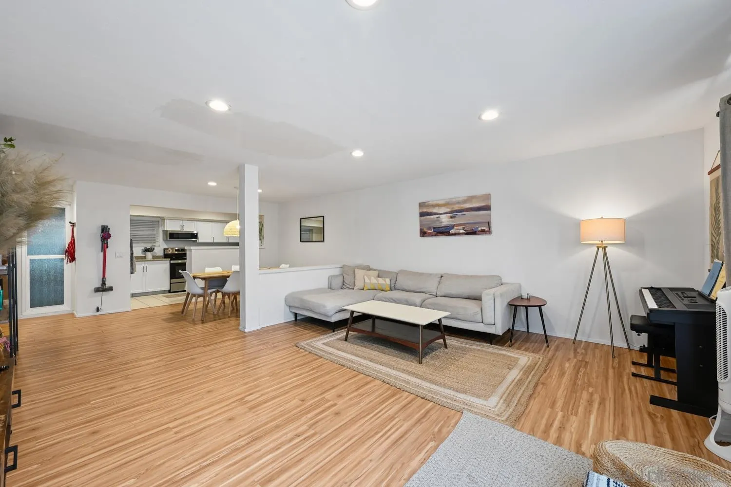 2610 Torrey Pines Road, Unit C22 La Jolla, CA 92037 - Photo 3 of 24 Gallery Image 3