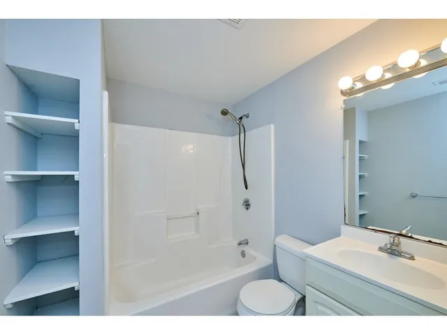 $3,000 | 12 Humboldt Place, Unit 3, Boston, MA 02127