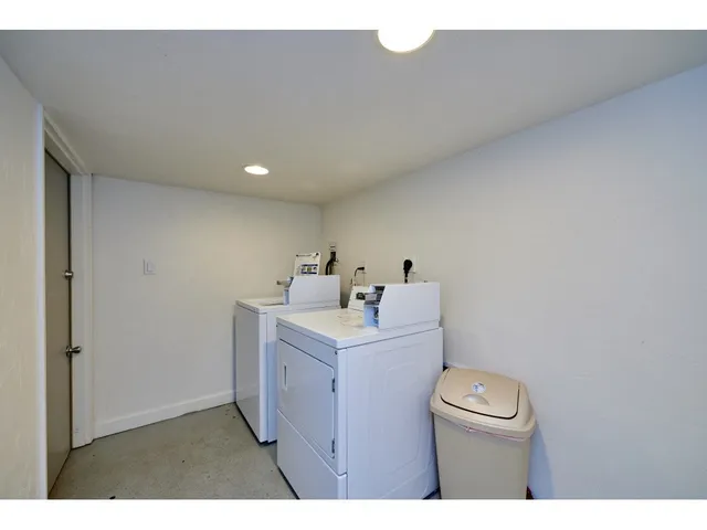 $3,000 | 12 Humboldt Place, Unit 3, Boston, MA 02127