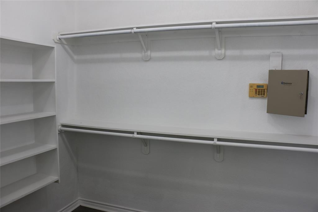 2858 Waters Edge Quinlan, TX 75474 - Photo 15 of 34 a close view of closet