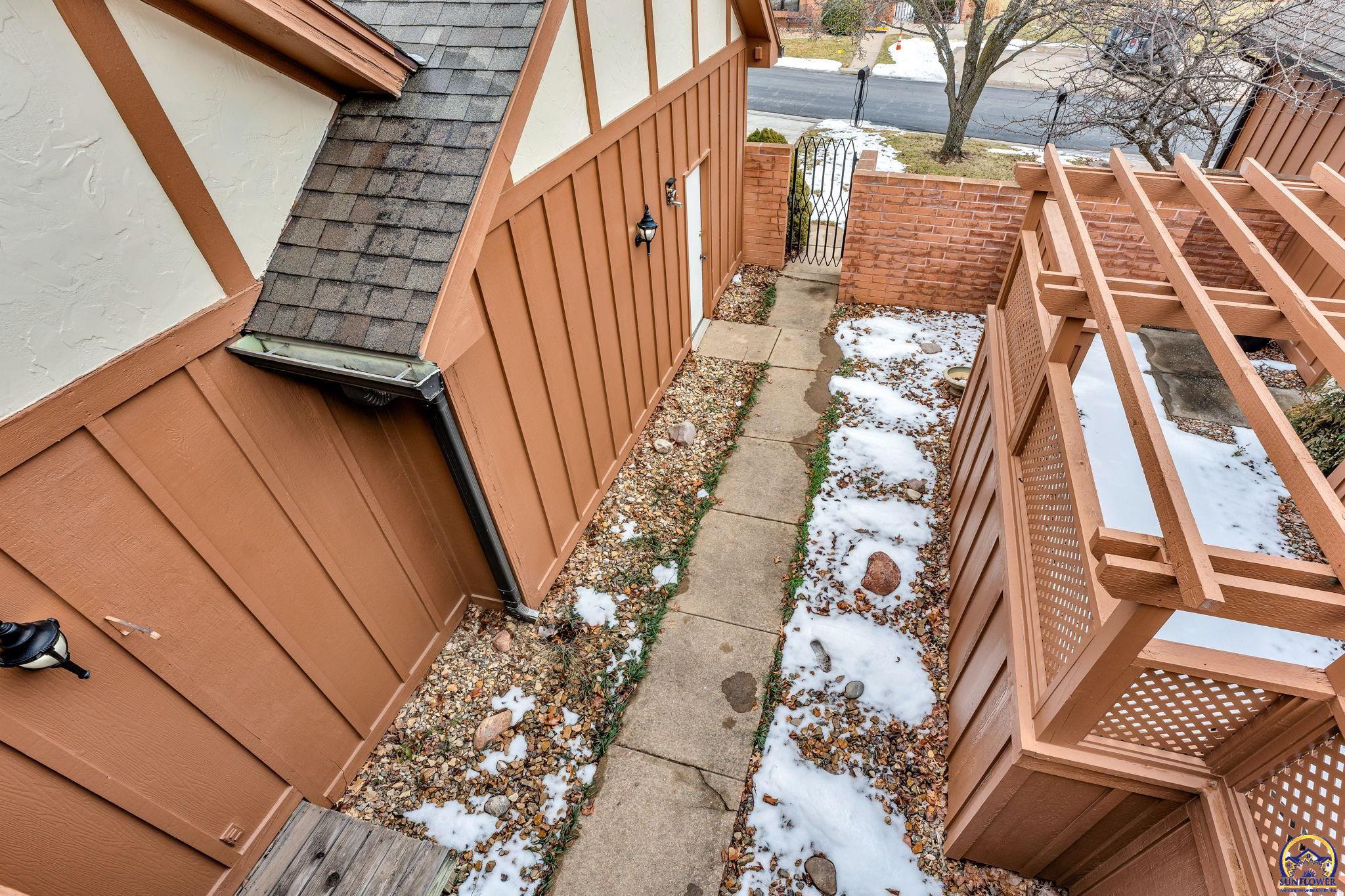 5657 Southwest Hawick Lane Topeka, KS 66614 - Photo 28 of 34