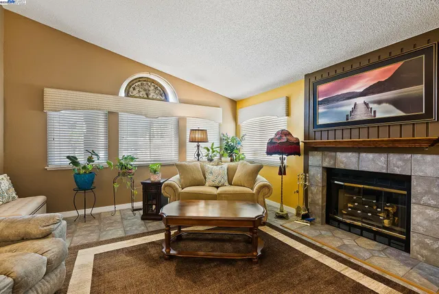 $746,800 | 1995 Edgeview Way, Discovery Bay, CA 94505