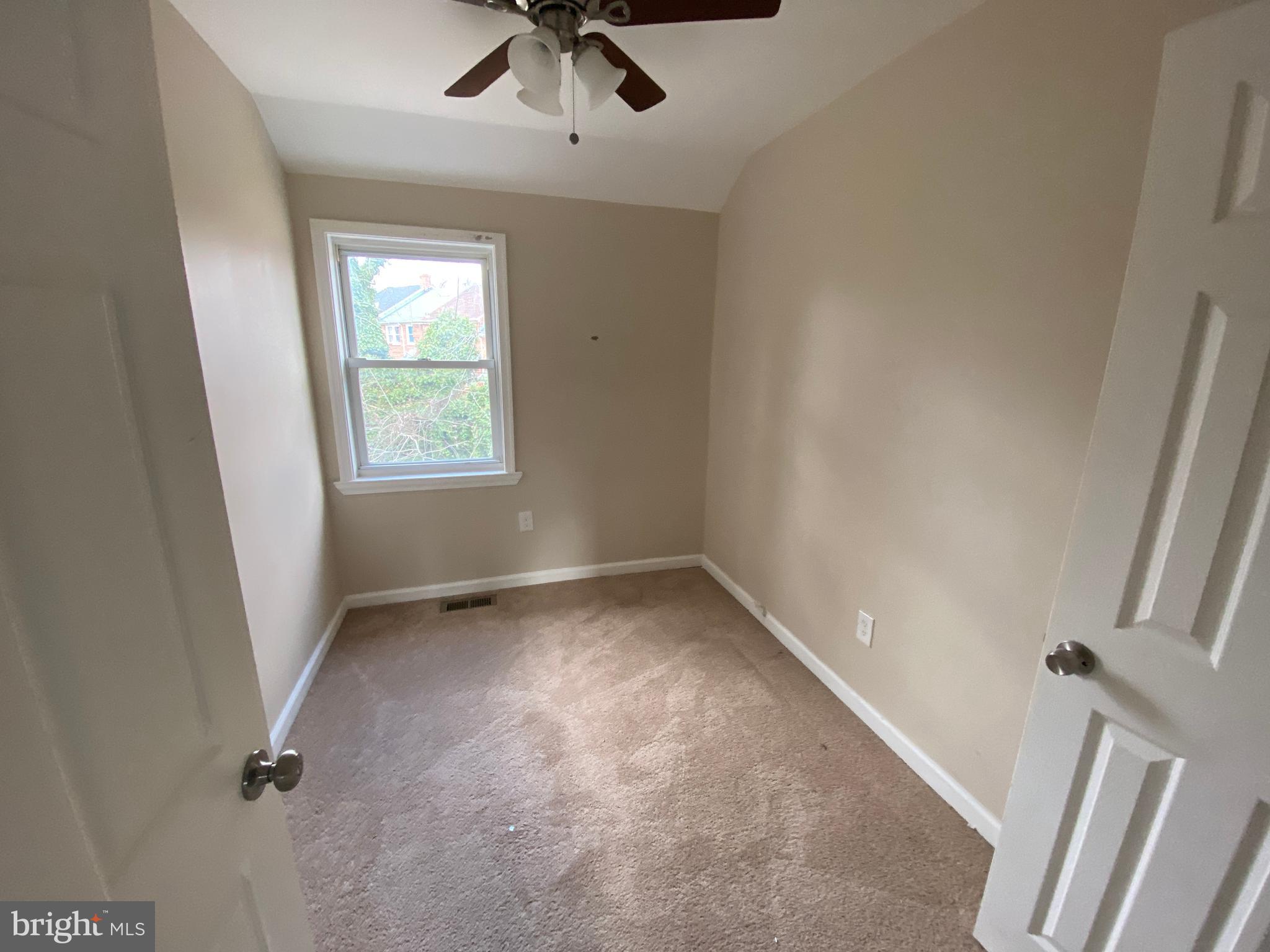 1048 Upnor Road Baltimore, MD 21212 - Photo 8 of 11
