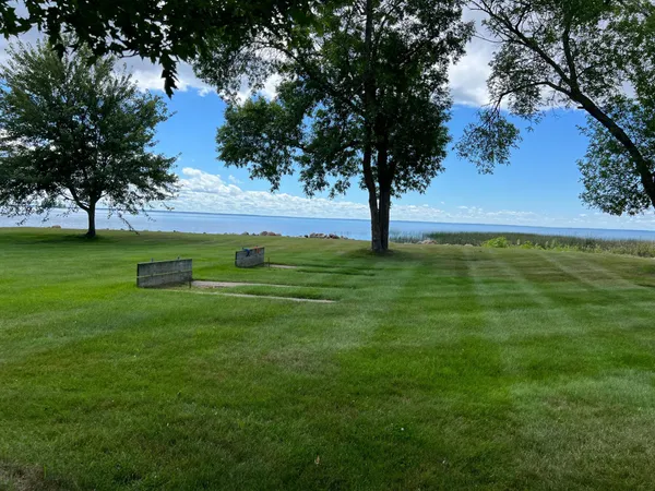 $119,900 | 46019 State Highway 47, Unit 5, Isle, MN 56342